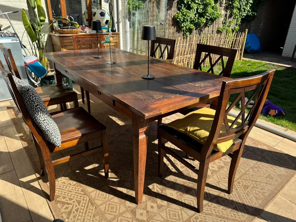 Massief houten tafel met 6 bijpassende stoelen, Ophalen