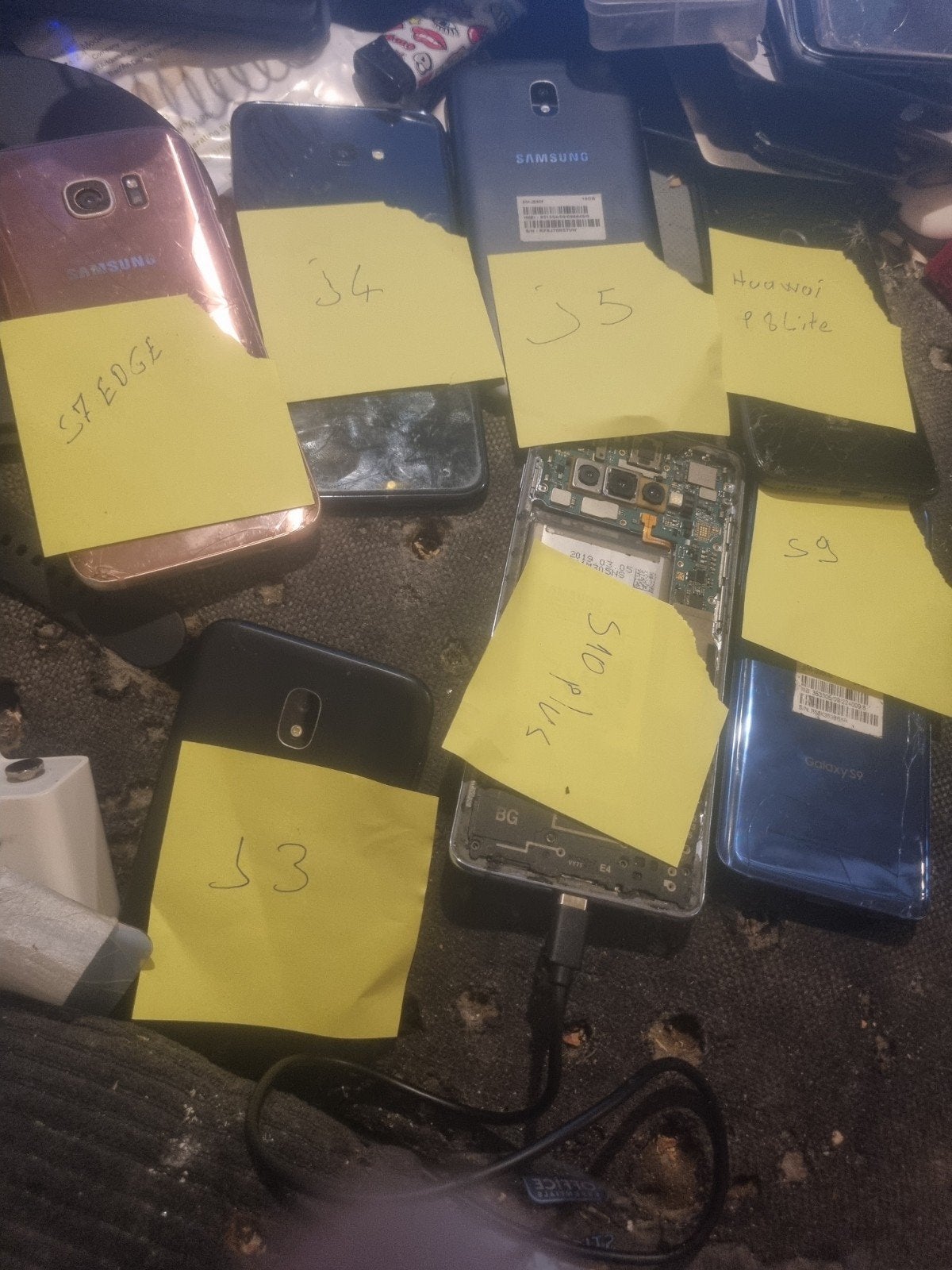 Partij defecte Samsung en Huawei smartphones, Ophalen of Verzenden