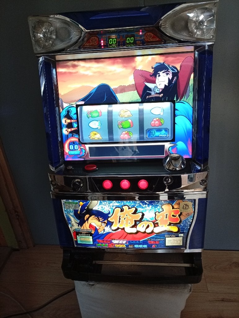 japanse pachislo  gokkast  op tokens ,type,,  Ore no sora ,, Overige munten, Ophalen, Gebruikt, Met sleutels