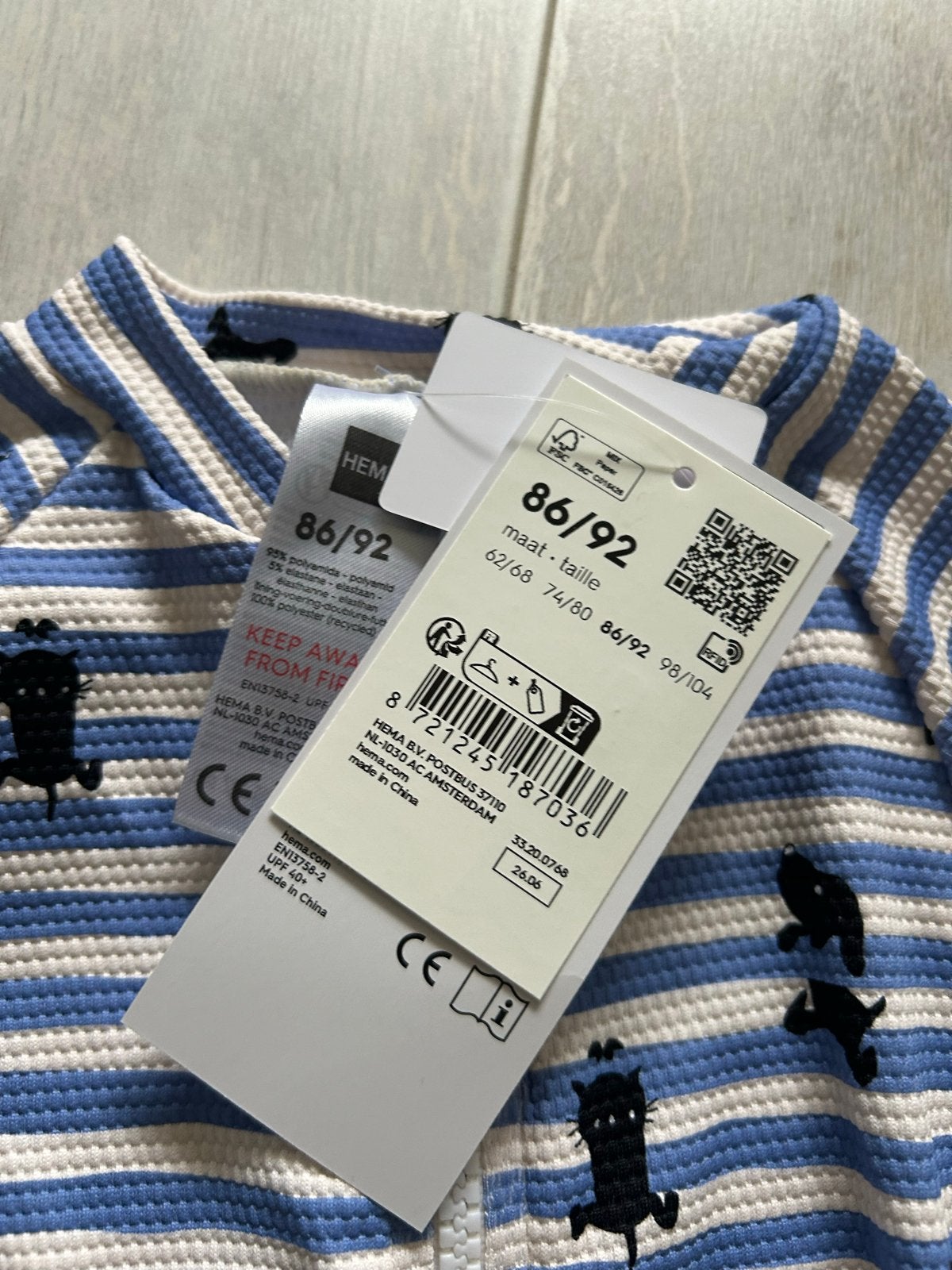 Hema UV-zwempakje maat 86/92 met streepjes en katten, Badpak, Nieuw, Ophalen of Verzenden, Maat 86