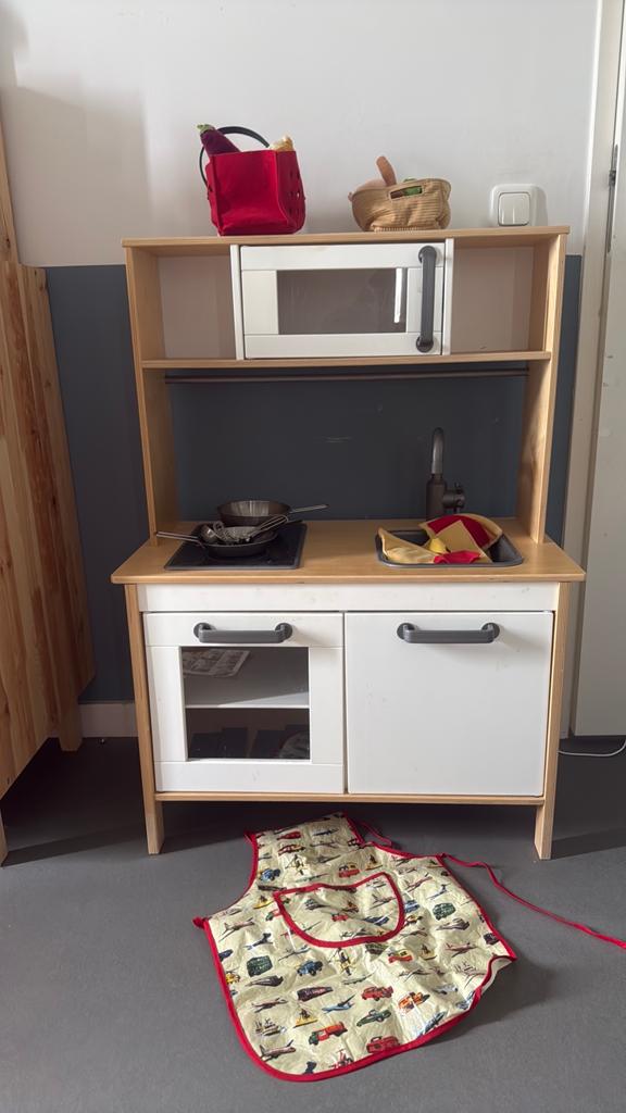 Ikea Duktig keukentje met diverse toebehoren, Ophalen, Gebruikt