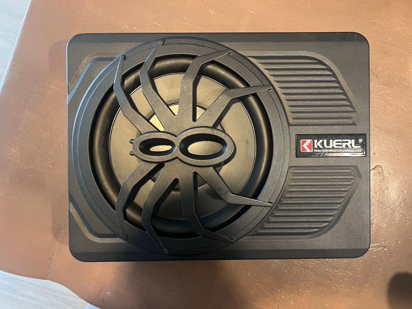 KUERL 8” Underseat Subwoofer, Auto diversen, Ophalen of Verzenden, Zo goed als nieuw, Nvt, Nvt