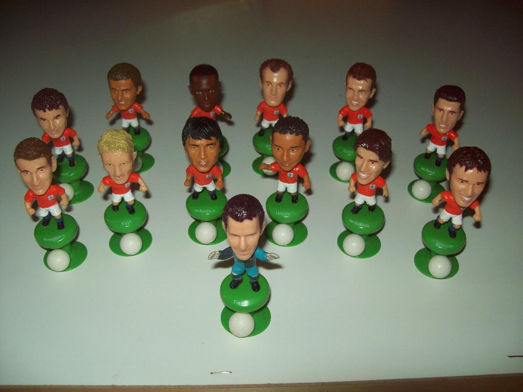 Oranje voetbal poppetjes, Ophalen of Verzenden, Nieuw, Overige binnenlandse clubs, Beeldje of Poppetje