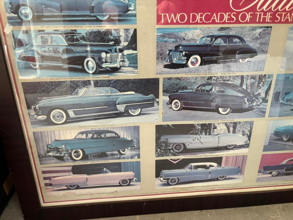 2 mooie ingelijste posters Cadillac en Duesenberg, Ophalen