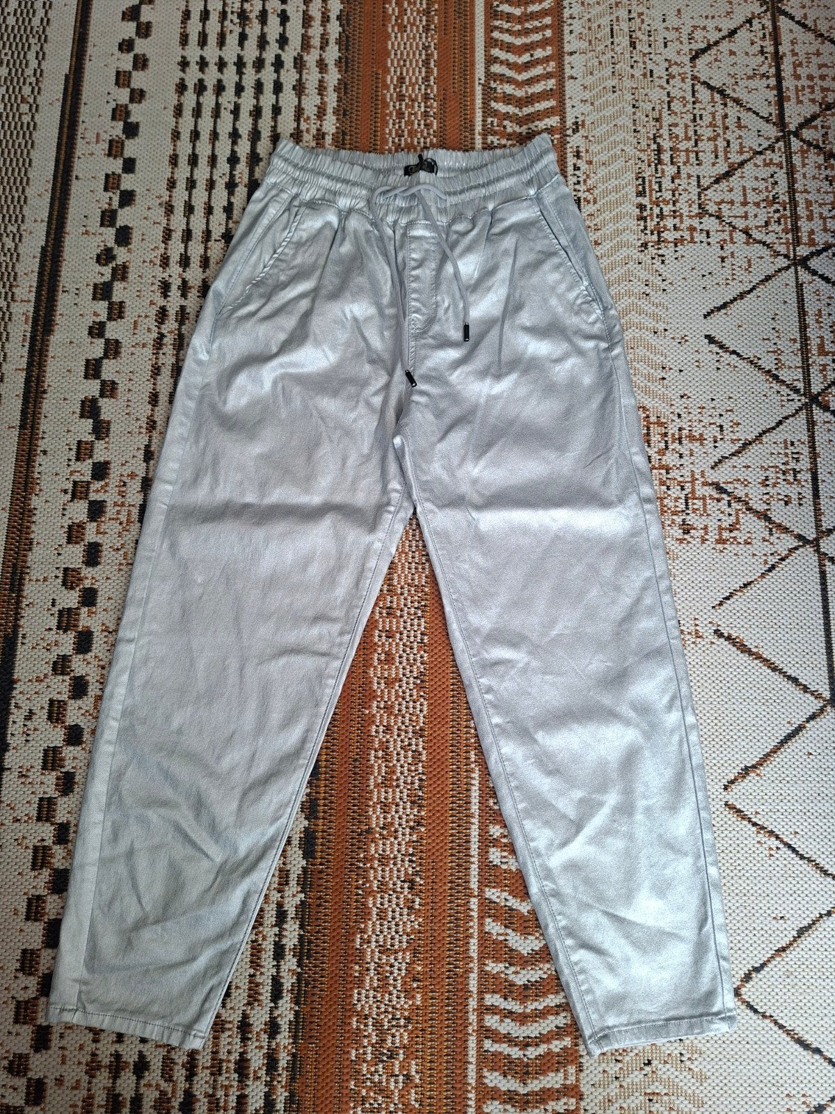 Zilverkleurige broek Toxic3, maat 38, Kleding | Dames, Maat 38/40 (M), Toxic3, Ophalen of Verzenden, Zo goed als nieuw