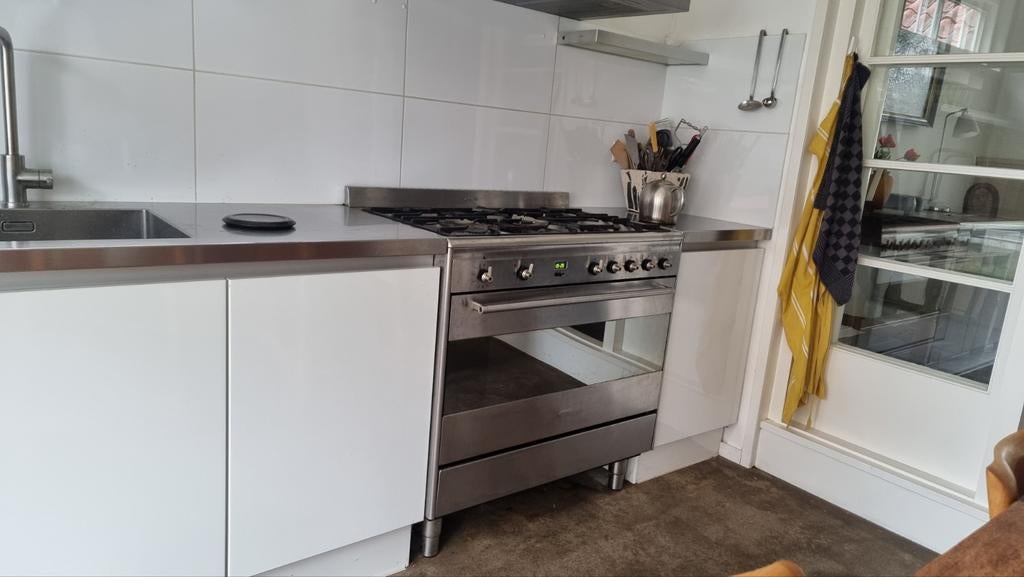 Smeg fornuis nieuwstaat 90cm, Ophalen, Zo goed als nieuw, Gas, 85 tot 90 cm