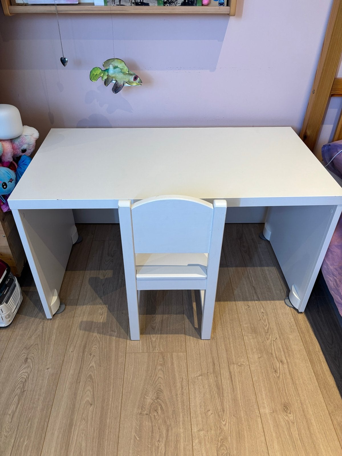 Wit kinderbureau met stoel, Ophalen, Gebruikt, Tafel(s) en Stoel(en)