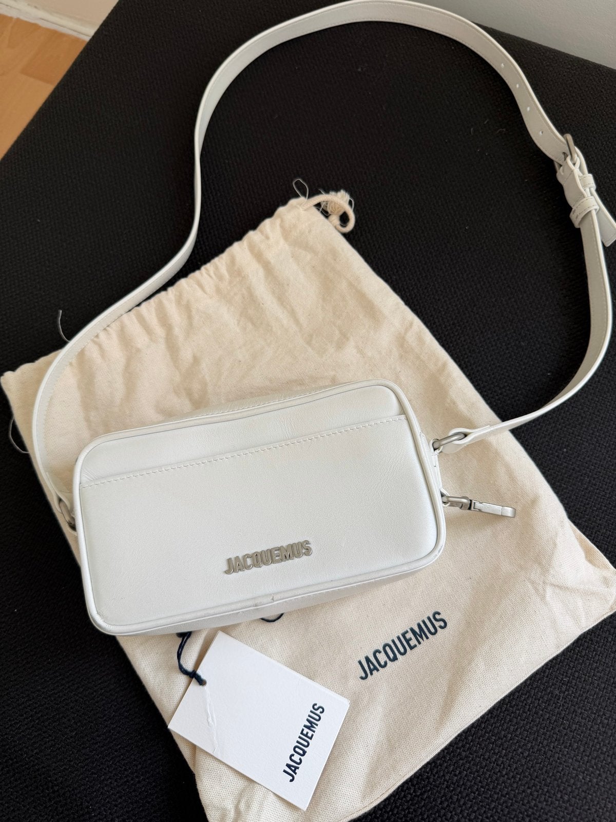 Jacquemus Le Baneto Tas Wit (Origineel), Sieraden, Tassen en Uiterlijk, Ophalen of Verzenden, Gebruikt, Wit, Schoudertasje
