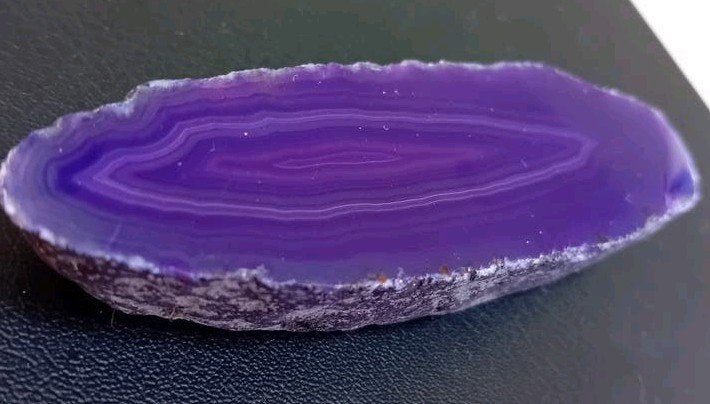 Paarse agaat schijf Dikke plak 1.7cm  Gewicht 96.5gr, Ophalen of Verzenden, Nieuw