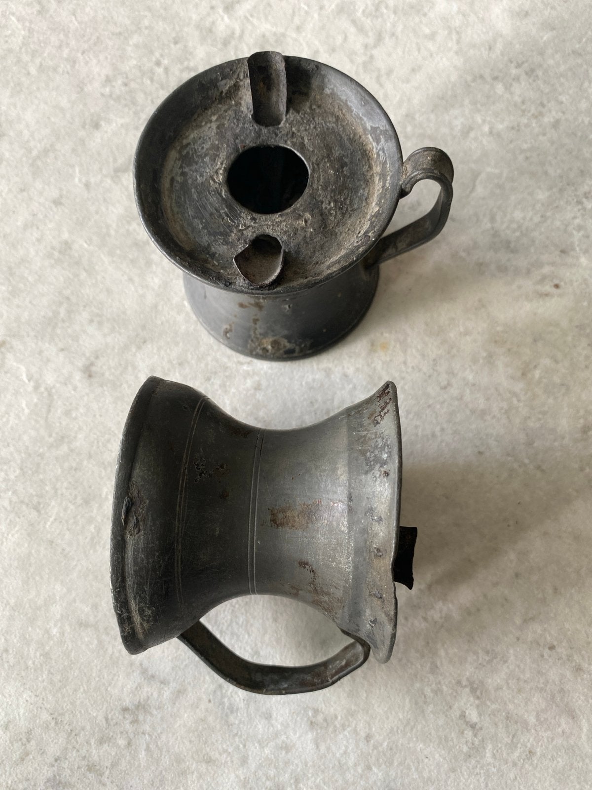 2 Antieke tinnen olielampjes  Rat de Cave, Antiek en Kunst, Ophalen of Verzenden