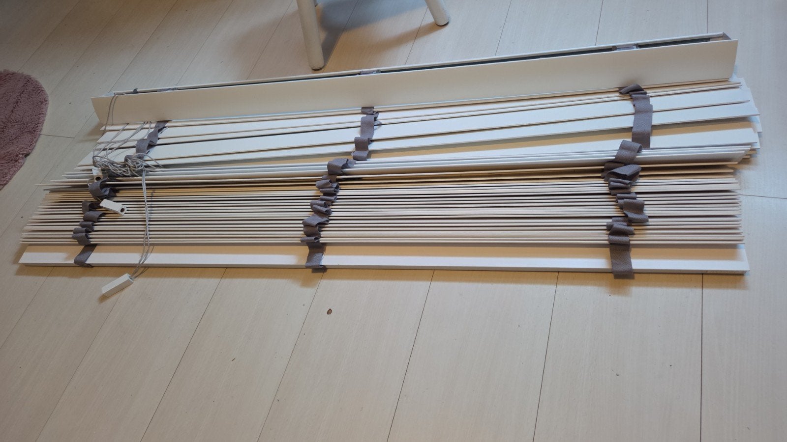 Witte jaloezieën met koordbediening, Jaloezie, 300 cm, Easy Dimout, Wit