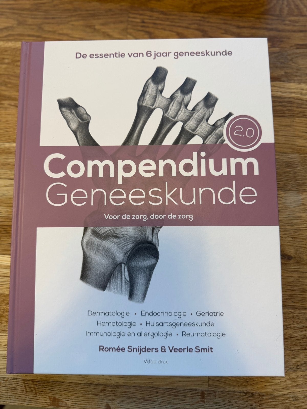 Compendium Geneeskunde 2.0 - Essentie van 6 jaar geneeskunde, Ophalen of Verzenden, Beta, Zo goed als nieuw, WO