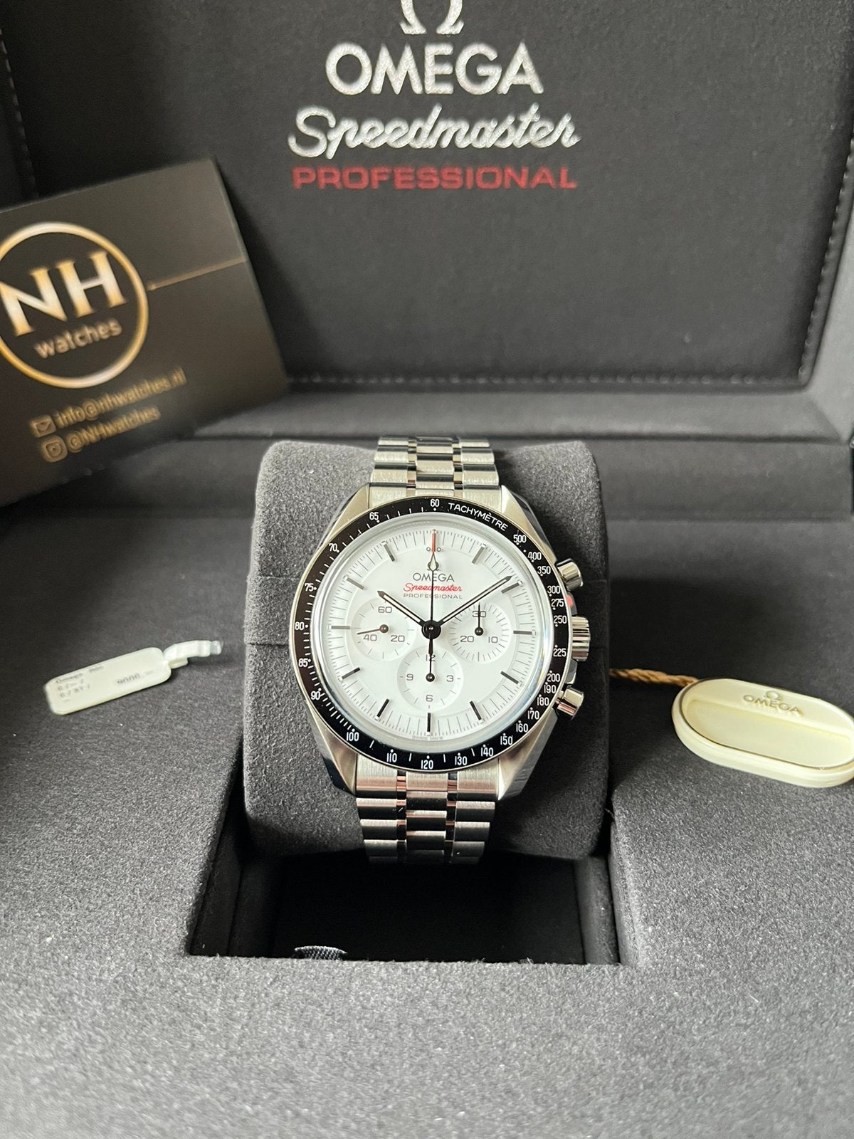 Omega Speedmaster White 310.30.42.50.04.001 11/2024, Ophalen, Staal, Staal, Polshorloge