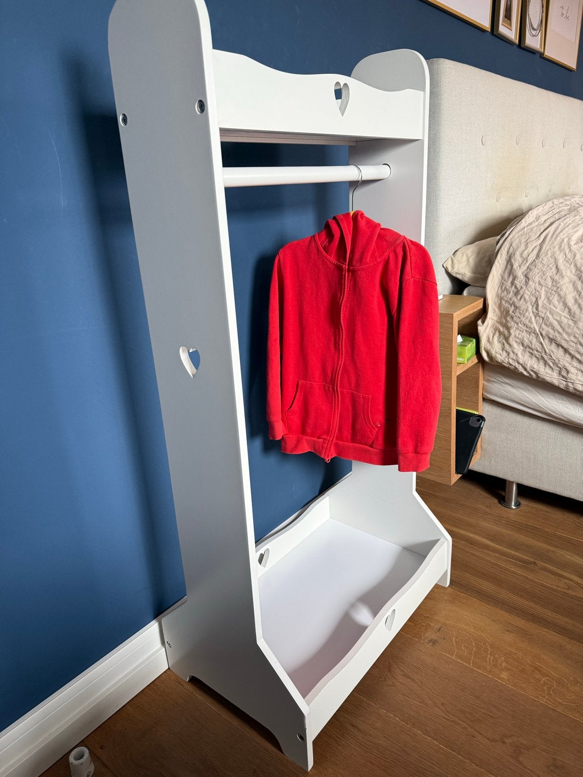 Witte Kinderkast met Hartjes - Zo goed als nieuw, Kinderen en Baby's, Kinderkamer | Commodes en Kasten, Ophalen, Zo goed als nieuw