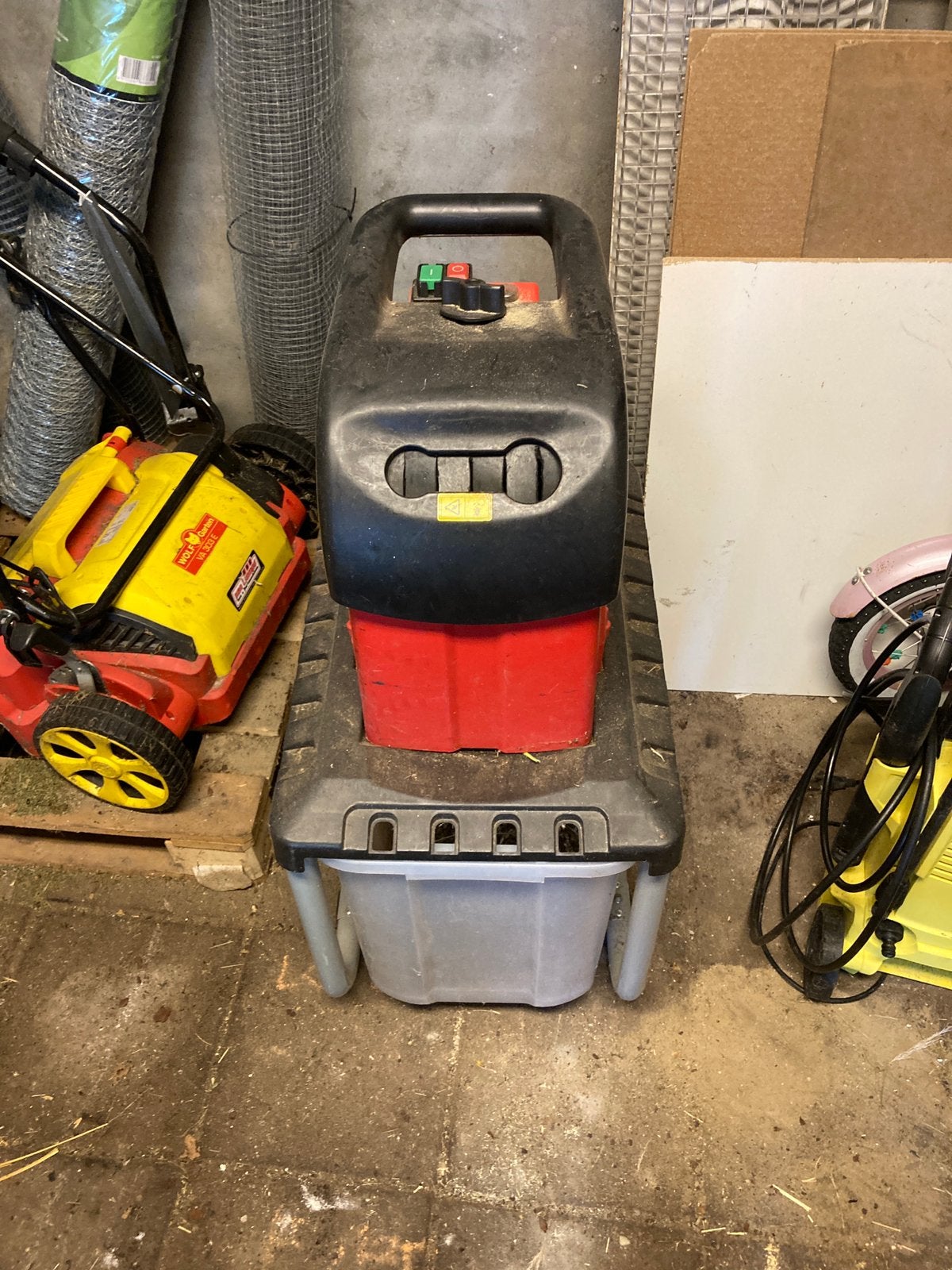 Hakselaar met opvangbak 2800w, Ophalen, Gebruikt, Met opvangbak
