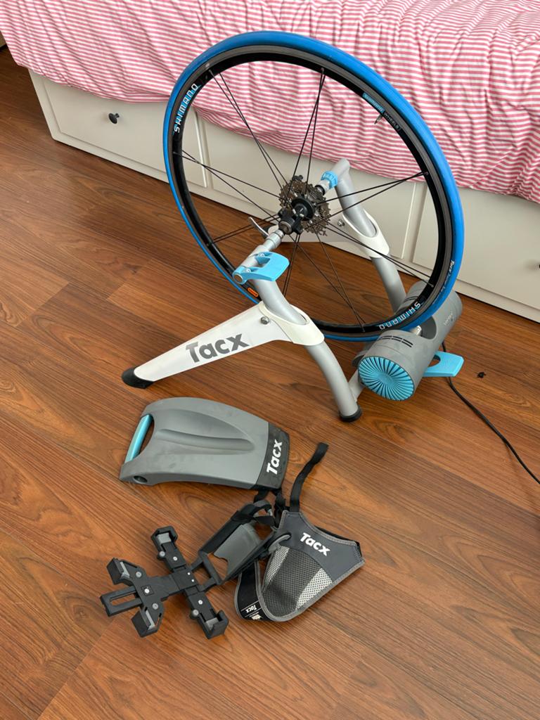 Tacx Blue Matic fietstrainer met voorwielsteun, Sport en Fitness, Wielrennen, Ophalen, Gebruikt, Overige typen