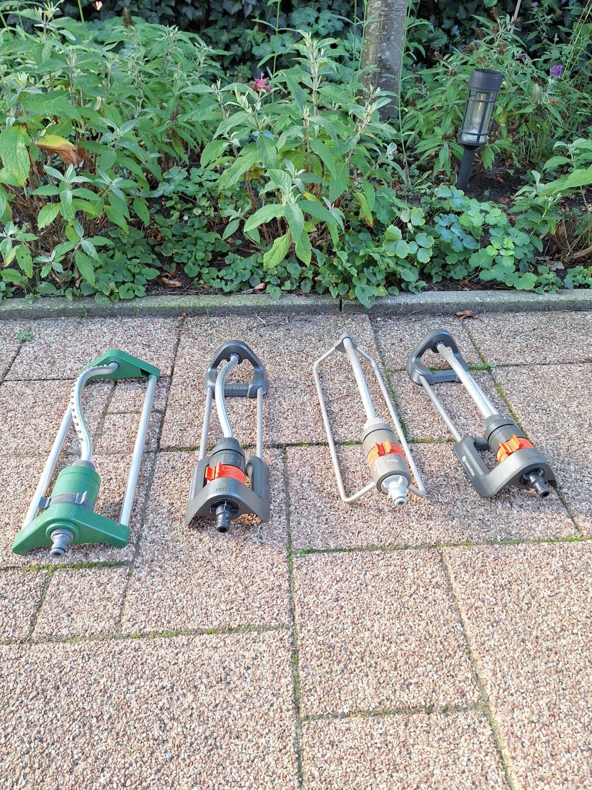 4 gazonsproeiers, Tuin en Terras, Ophalen, Zo goed als nieuw, Zwenksproeier