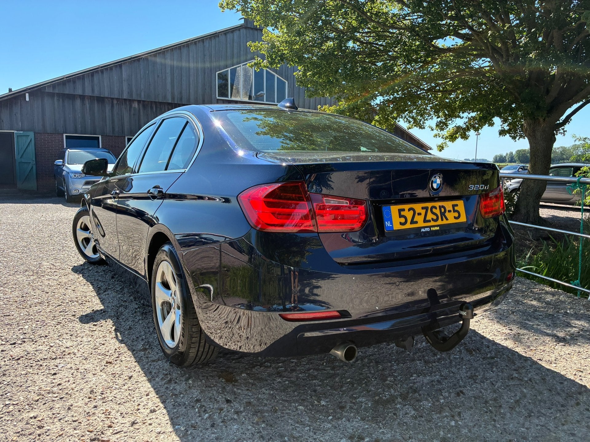BMW 3-serie 320d High Executive | " 158.000 KM '' + Cruise +, Auto's, Automaat, Achterwielaandrijving, Zwart, 4 cilinders