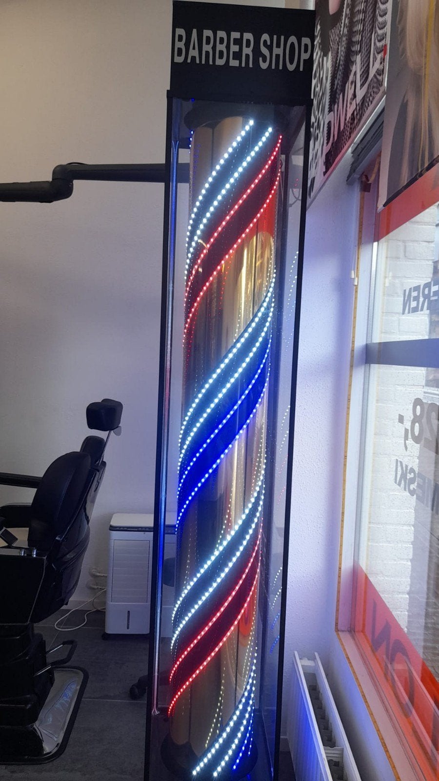 kapperspaal barber pole in mooie staat voor binnen, Ophalen, Gebruikt