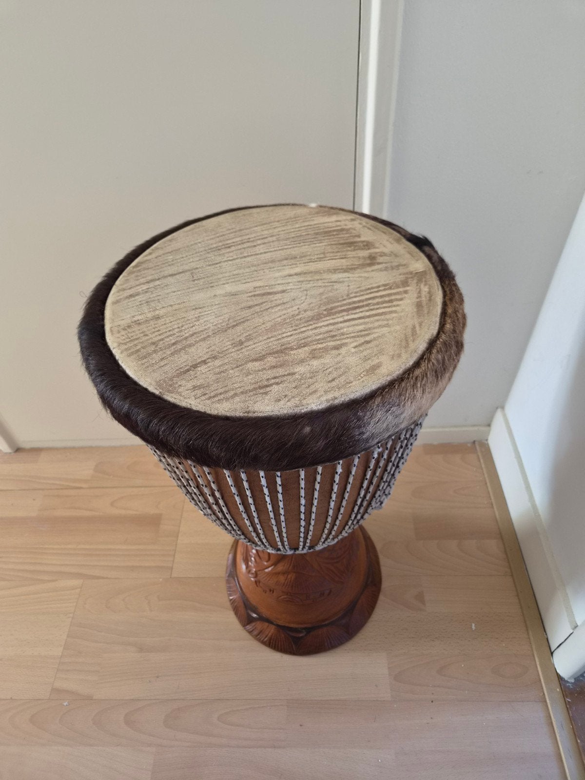 Djembe met hoes - Handgesneden Afrikaanse trommel, Ophalen, Zo goed als nieuw, Trommel