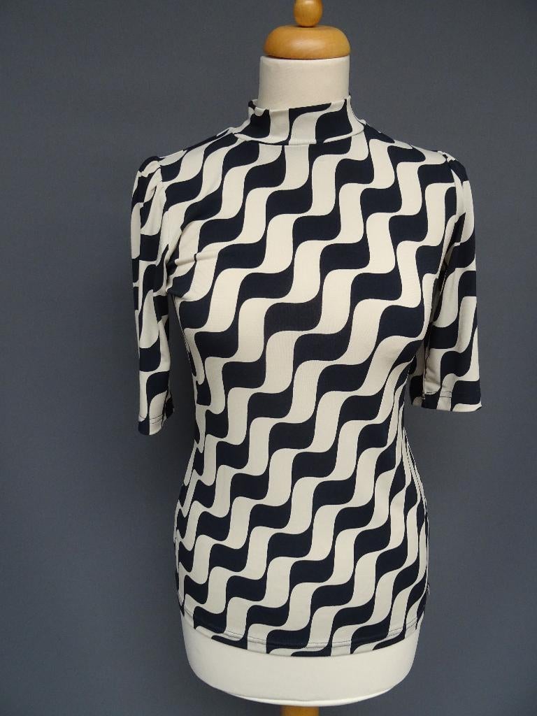 BR & DY maat XS, niet gedragen travelstof top., BR & DY, Blauw, Ophalen of Verzenden, Zo goed als nieuw