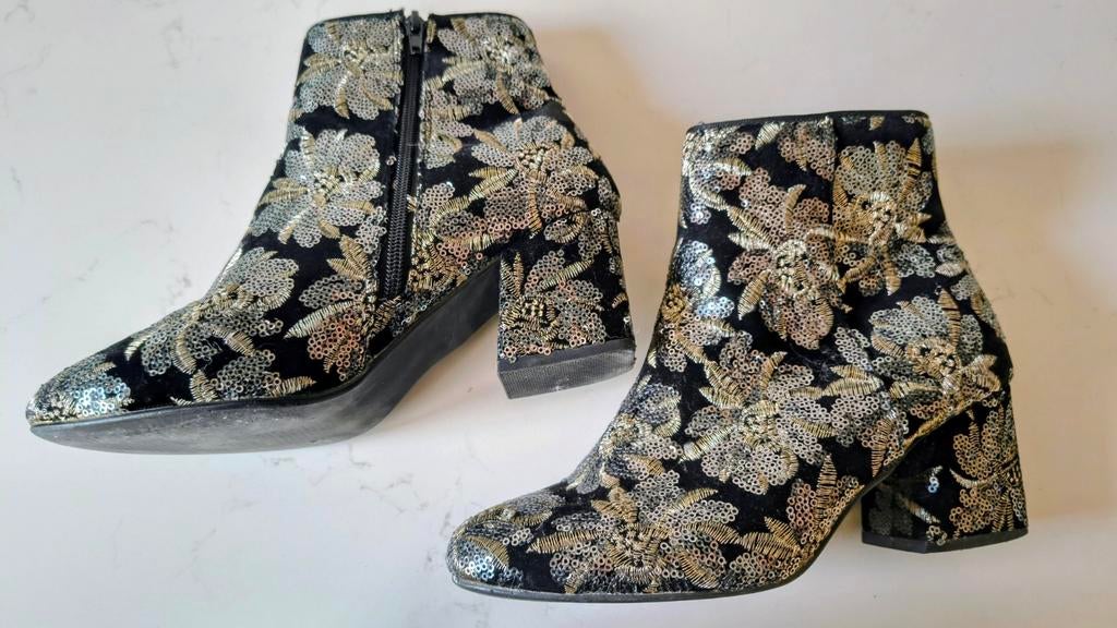 Sacha enkellaarsjes maat 39, Kleding | Dames, Zwart, Lage of Enkellaarzen, Ophalen of Verzenden, Sacha