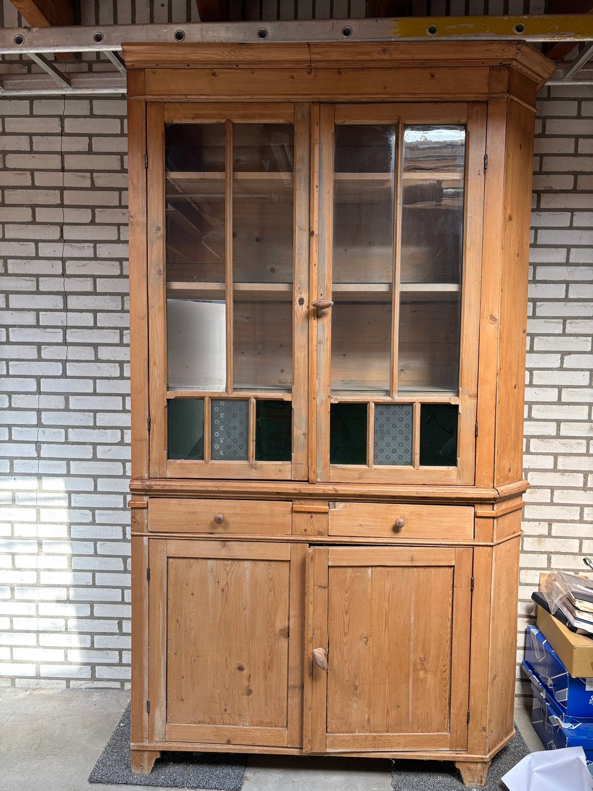 Vintage houten servieskast, Huis en Inrichting, Ophalen, Gebruikt, 200 cm of meer, Grenenhout