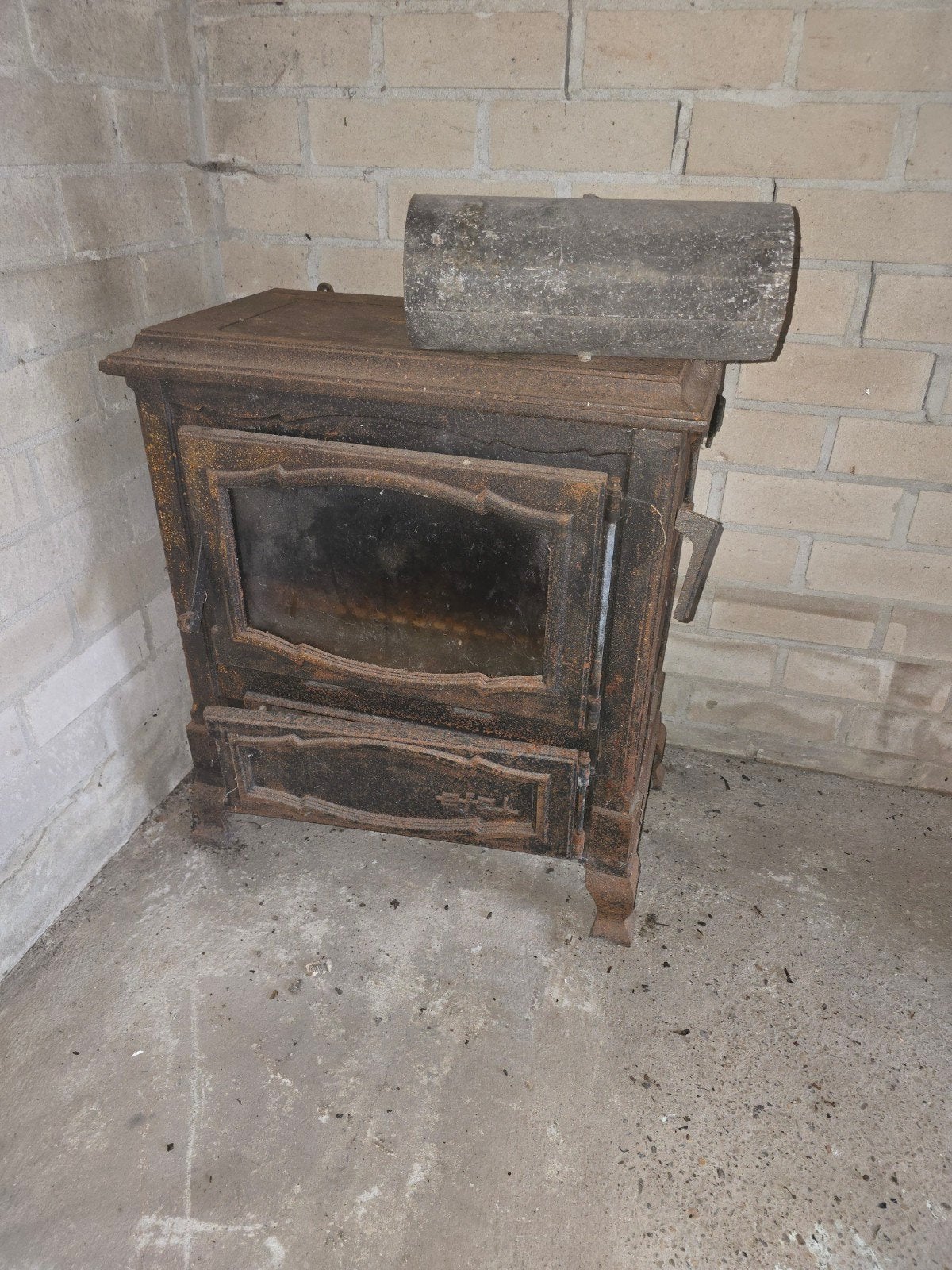 Robuuste gietijzeren houtkachel / allesbrander – Efel Toledo, Ophalen, Gebruikt, Hout, Houtkachel