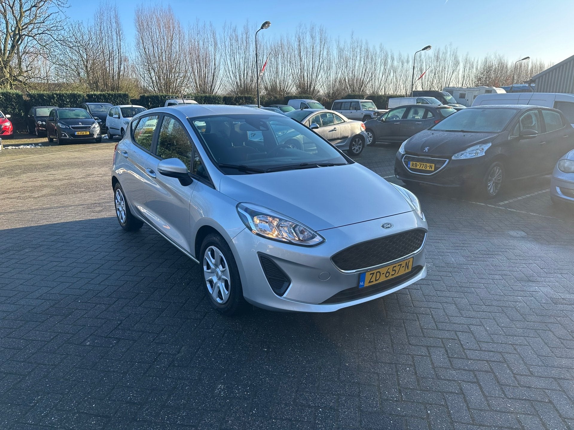 Foto 2 van Ford Fiesta 1.1 Trend , navigatie , airco