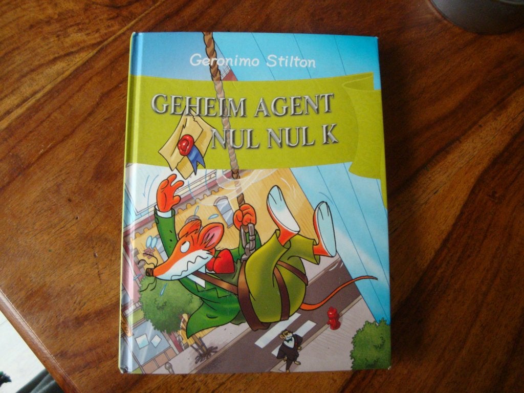 Geronimo Stilton - 3 verhalen, Boeken, Kinderboeken | Jeugd | onder 10 jaar, Zo goed als nieuw, Fictie algemeen, Ophalen