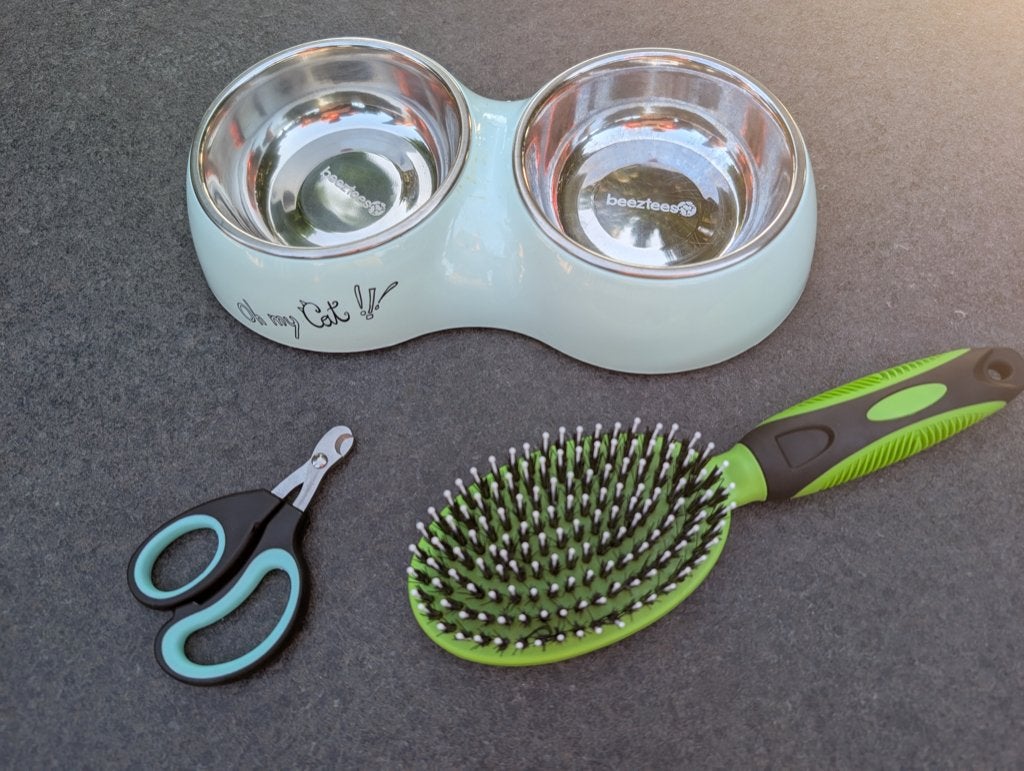 Katten Voederbak, Nagelschaartje, Borstel, Dieren en Toebehoren, Katten-accessoires, Ophalen, Zo goed als nieuw