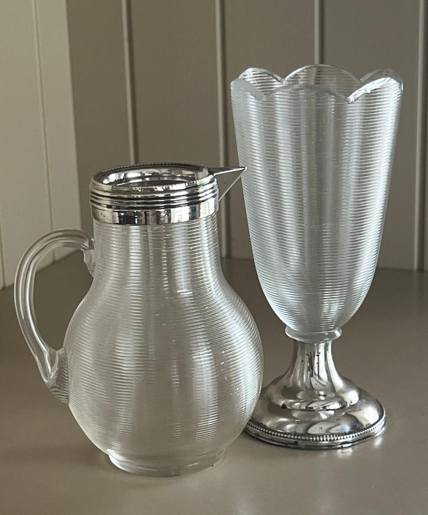 DRAADGLAS ROOMKAN EN LEPELVAAS MET ZILVEREN VOET/HALS, Verzenden, Zilver