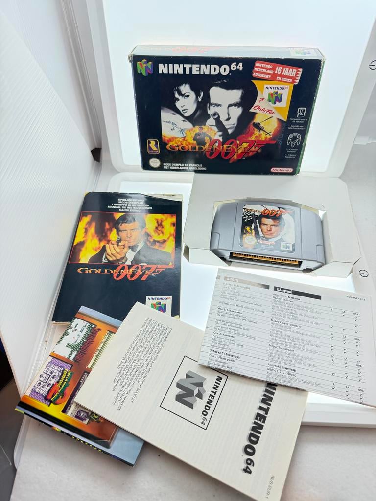 GoldenEye 007 N64 - Compleet in doos, Spelcomputers en Games, Games | Nintendo 64, Zo goed als nieuw, Shooter, 3 spelers of meer