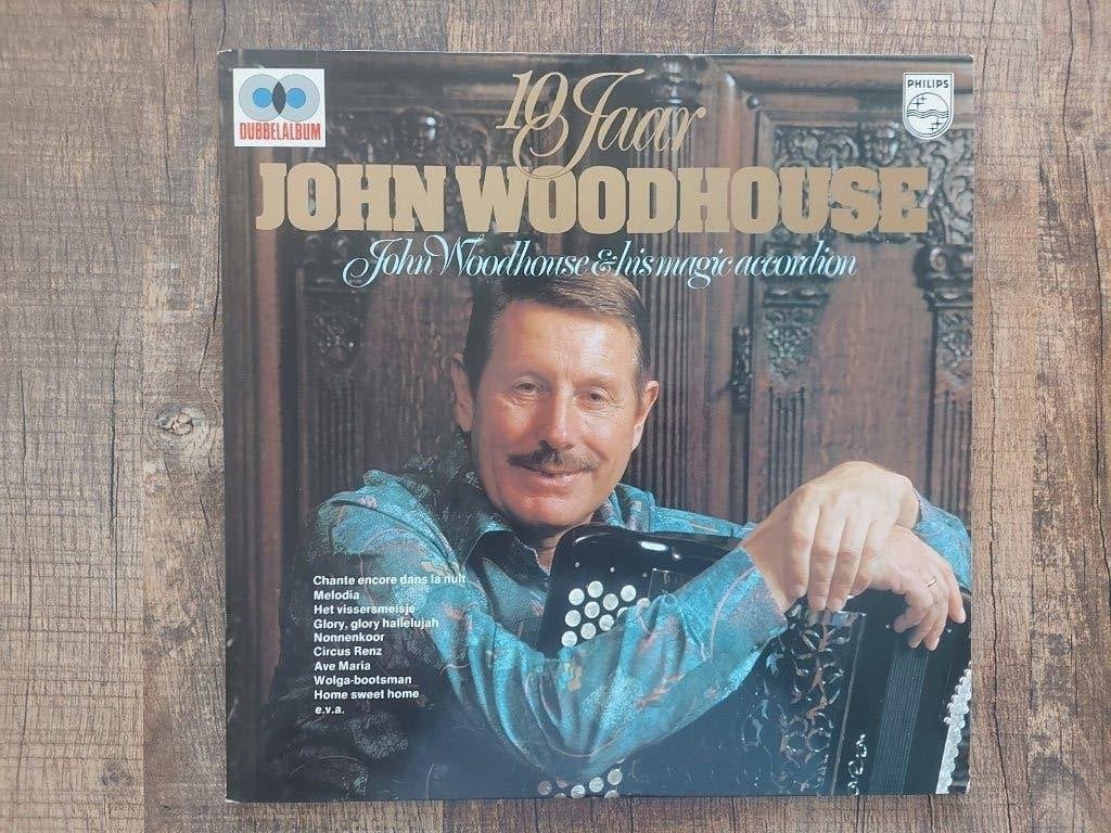 Dubbellp John Woodhlouse / 10 jaar John Woodhouse, Cd's en Dvd's, Inclusief binnenhoes, Gebruikt, Overige genres, Ophalen of Verzenden