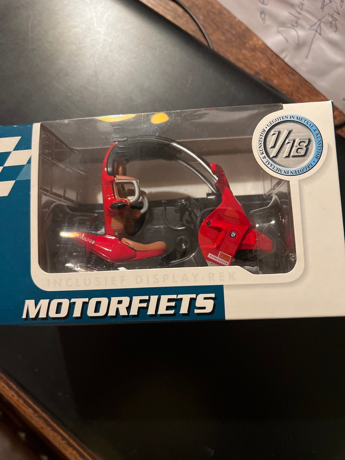 BMW Motorfiets schaalmodel 1:18 met displayrek, Overige merken, 1:32 tot 1:50, Overige typen, Nieuw