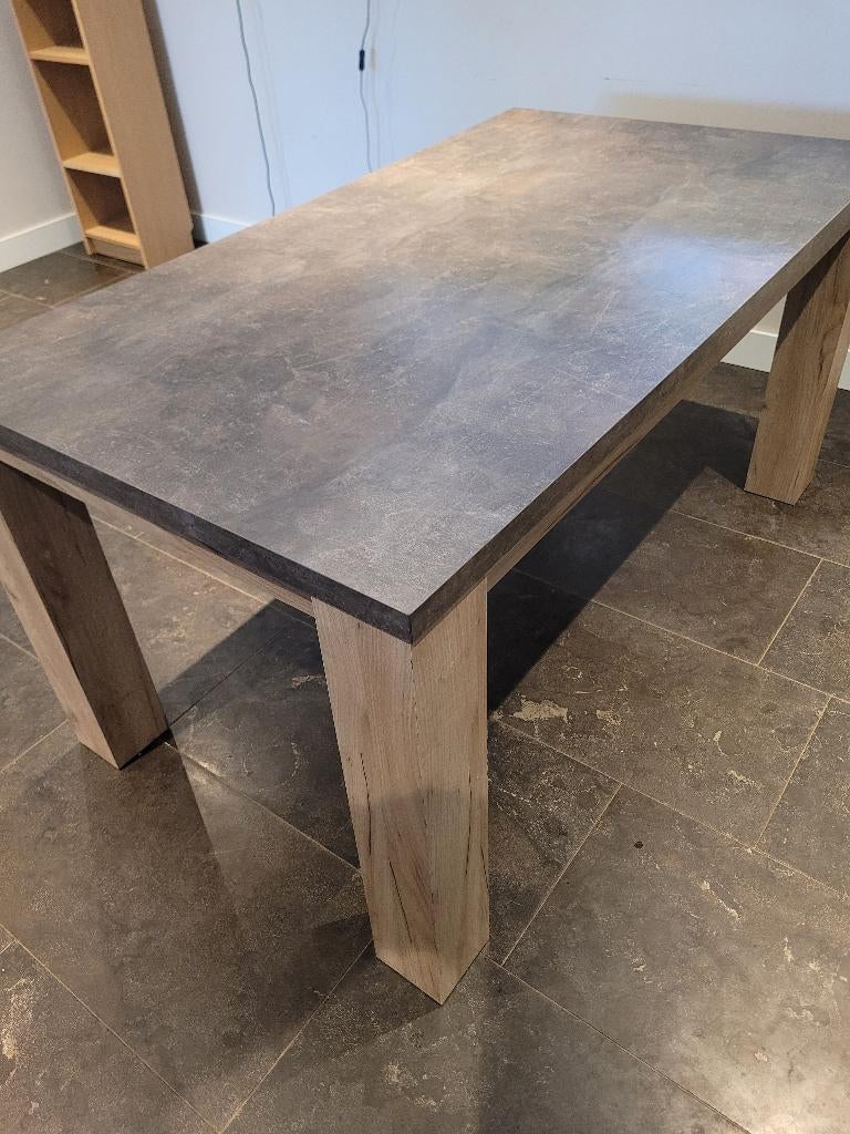 Eettafel Satriani eettafel 160x90 met betonlook bovenzijde, Ophalen, Gebruikt, 50 tot 100 cm, 150 tot 200 cm