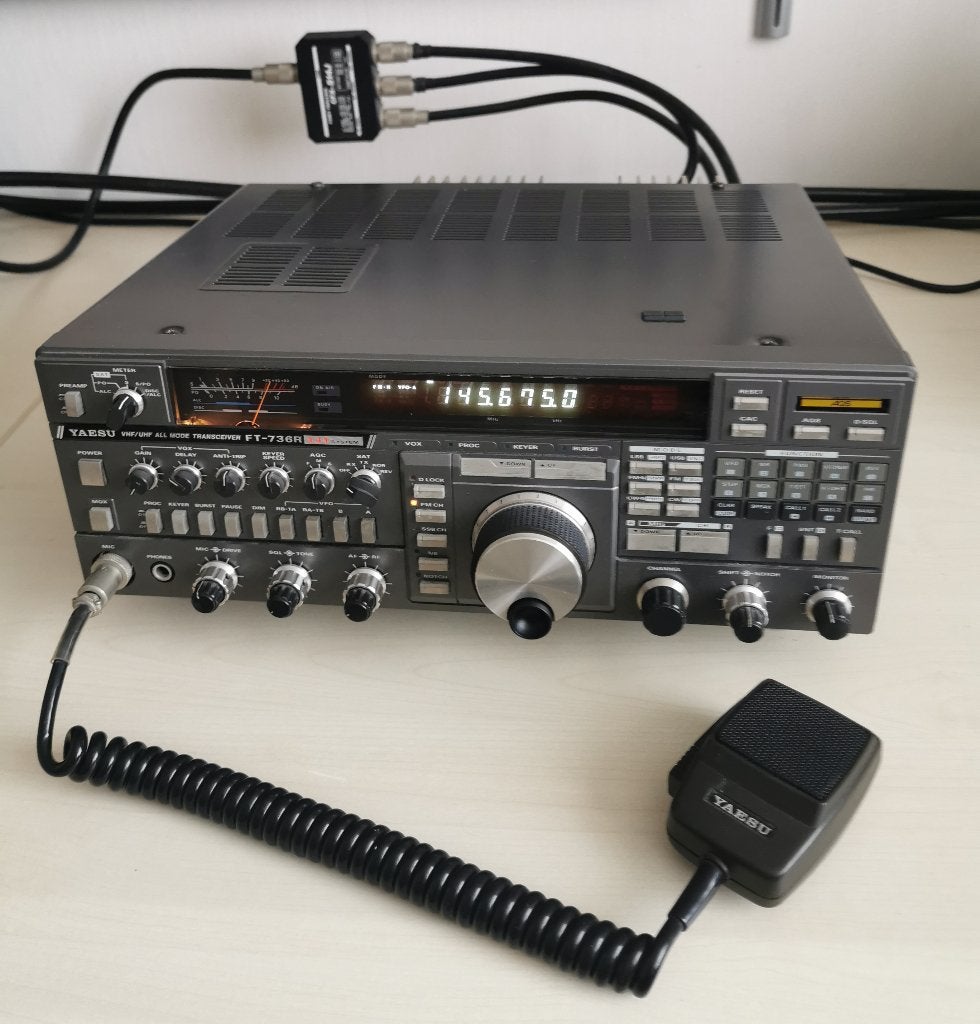 FT-736 VHF/UHF All mode Transceiver, Telecommunicatie, Zenders en Ontvangers, Ophalen, Zo goed als nieuw, Zender en Ontvanger