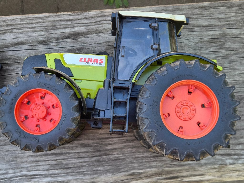 Bruder Claas Axion 950 tractor met voorlader, Ophalen, Zo goed als nieuw