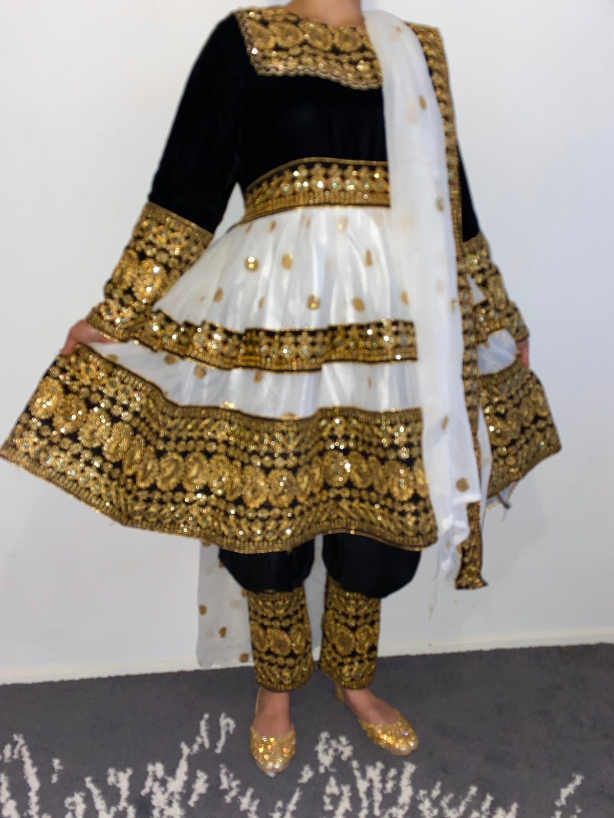 Afghaanse jurk / kleding / afghani - Zwart, wit en goud, Overige typen, Wit, Zo goed als nieuw, Ophalen