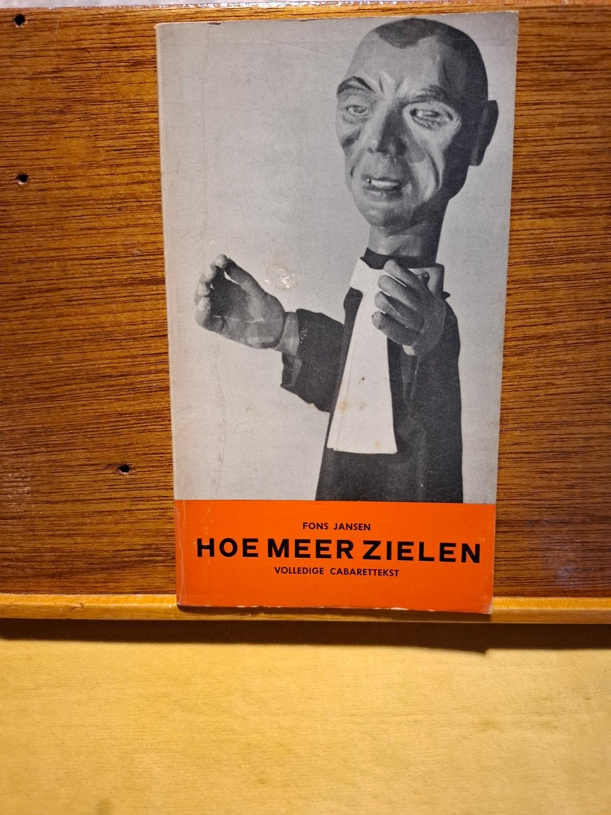 Fons Jansen - Hoe Meer Zielen (Volledige Cabarettekst), Ophalen of Verzenden, Gelezen, Fons Jansen, Cabaret