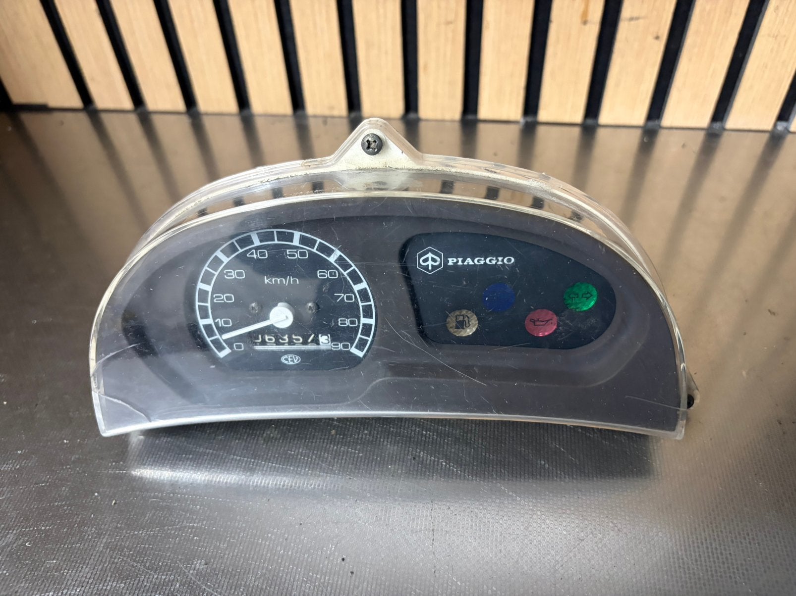 piaggio zip type 3 kilometer teller, Ophalen