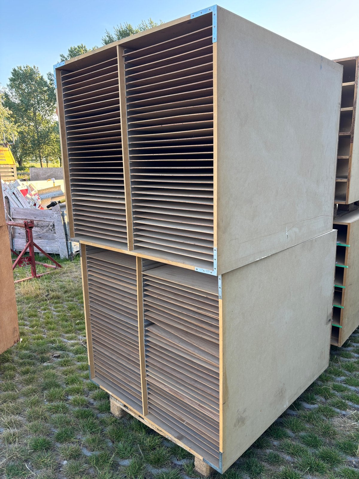 Grote MDF vakkenkasteb, Doe-het-zelf en Verbouw, Ophalen, Gebruikt