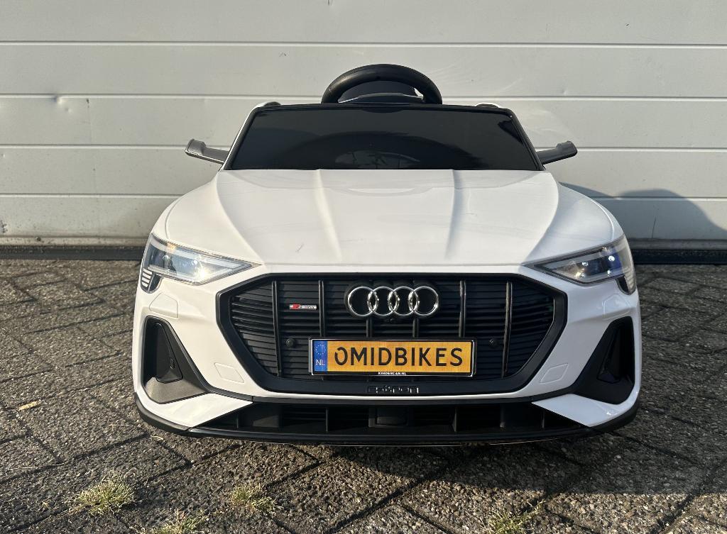 Audi E-tron 12v wit - Afstandsbediening - 4x4 - Leder NIEUW, Ophalen of Verzenden, Nieuw