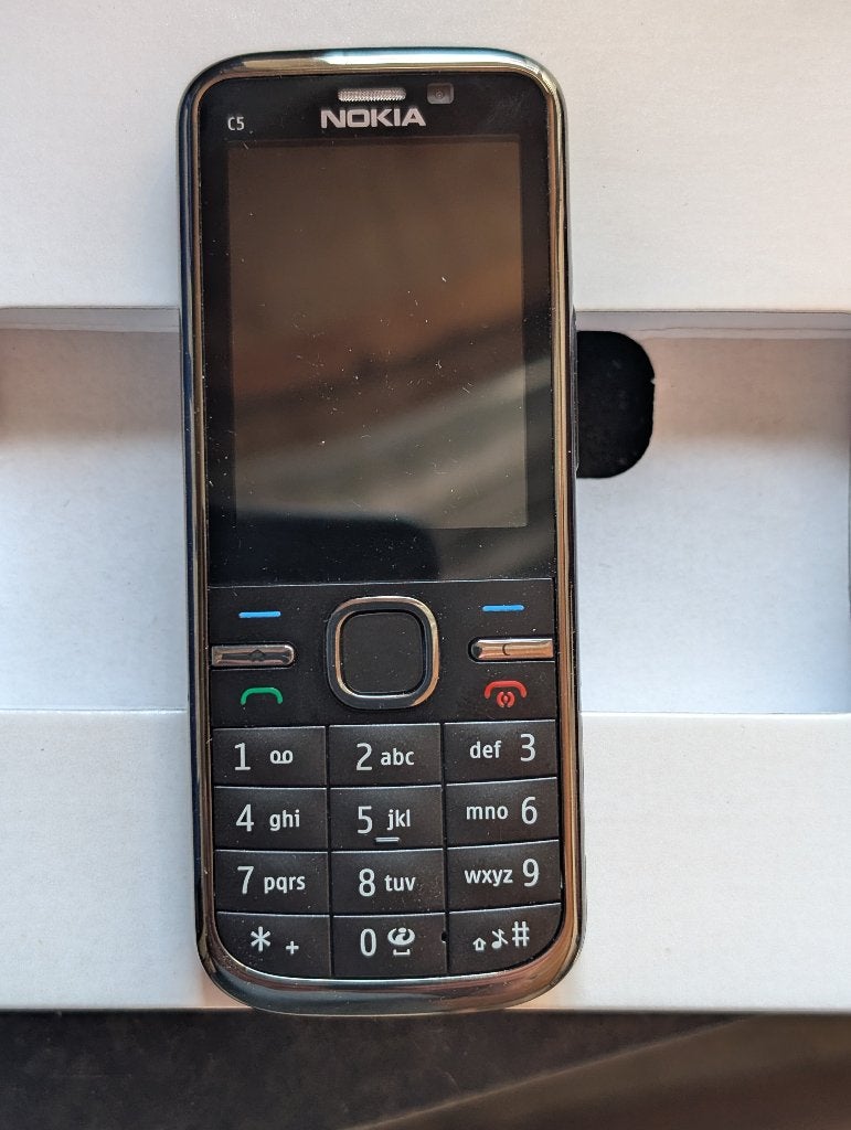 2x Nokia c5,  2x Nokia 6303i Classic *NIEUW*, Zwart, Fysiek toetsenbord, Nieuw, Ophalen of Verzenden
