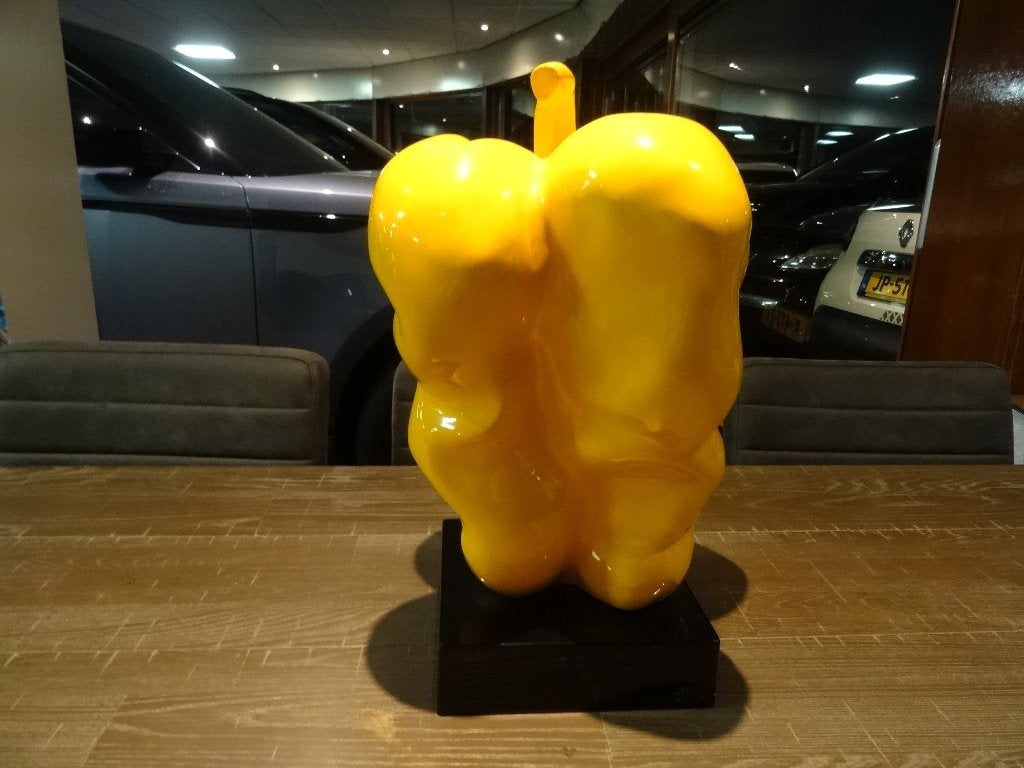 Mega grote paprika geel op zwarte voet design retro, Ophalen, Geel, Decoratieobject, Zo goed als nieuw