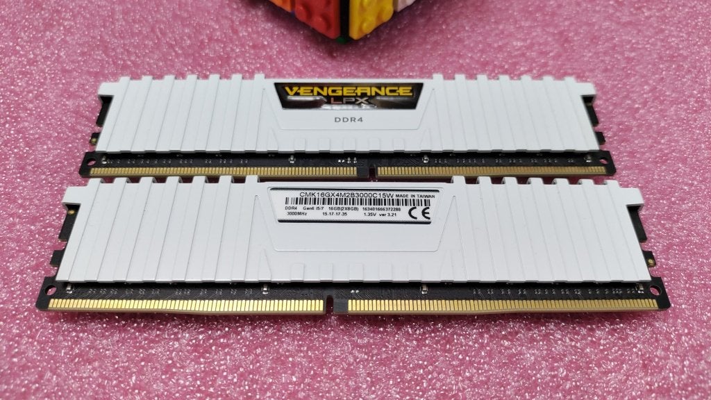 Corsair Vengeance LPX CMK16GX4M2B3000C15W DDR4 Geheugen, DDR4, Ophalen of Verzenden, Zo goed als nieuw, Desktop