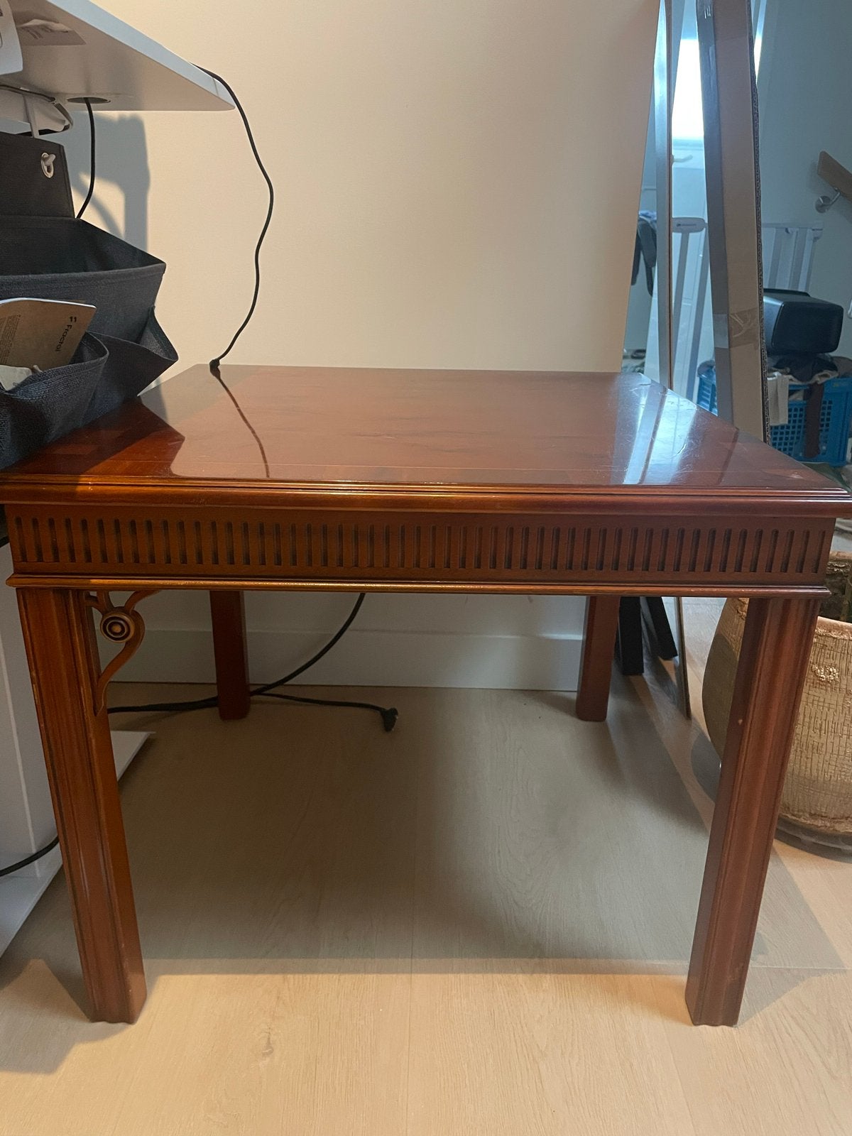 Heldense Exclusive Mahoniehouten Bijzettafel, Ophalen