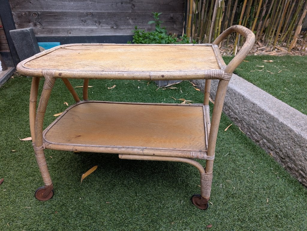 antieke theewagen serveerwagen dienblad  tafel rotan, Ophalen