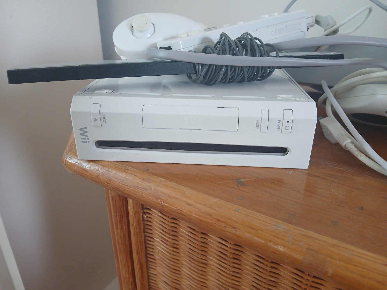 Wii console met controller, nunchuck, microfoon en kabels, Ophalen of Verzenden, Gebruikt, Met 1 controller