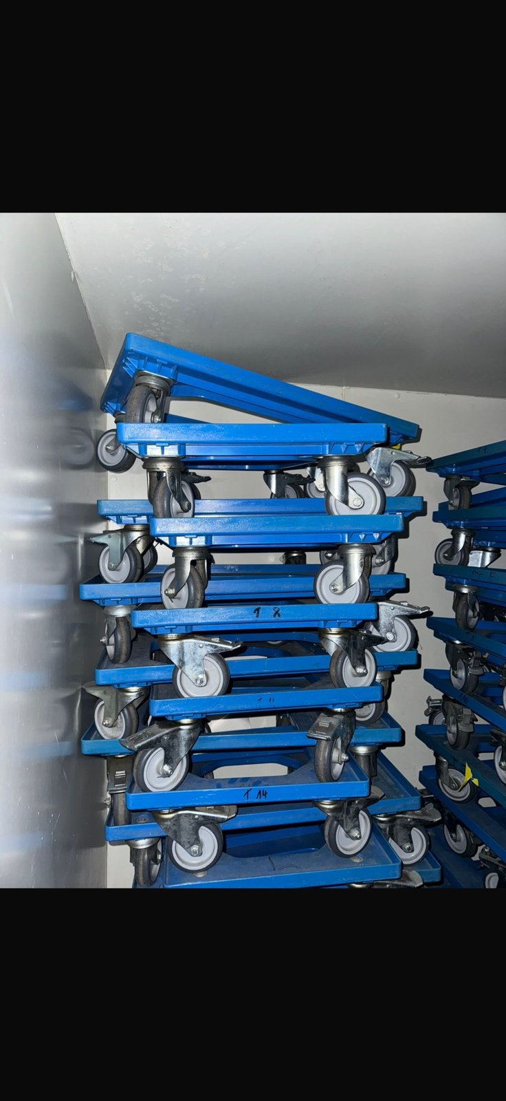 Krattenroller karretjes voor kratten, Ophalen, Zo goed als nieuw, Krat, Minder dan 35 cm